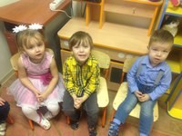 Белые кораблики