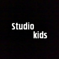 Логотип компании Studio kidz, школа иностранных языков